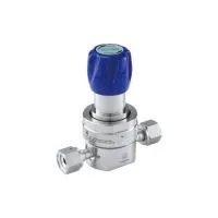 Регулятор AMFLO UHP AU23 Материал: Код Z (Body,Poppet, Nozzle,Diaphragm,Gland-SUS316L,Seat: PCTFE) ; Поверхность 0.13 um; 2х портовый, вх. давл. 206 бар, CV-0.9